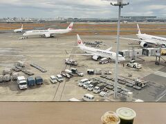 ～　2025年12月　羽田空港　ディズニーポップアップ～