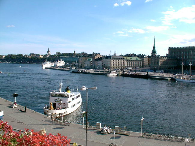 グランドホテルからの眺め・２<br />夕方なのにこの明るさ。