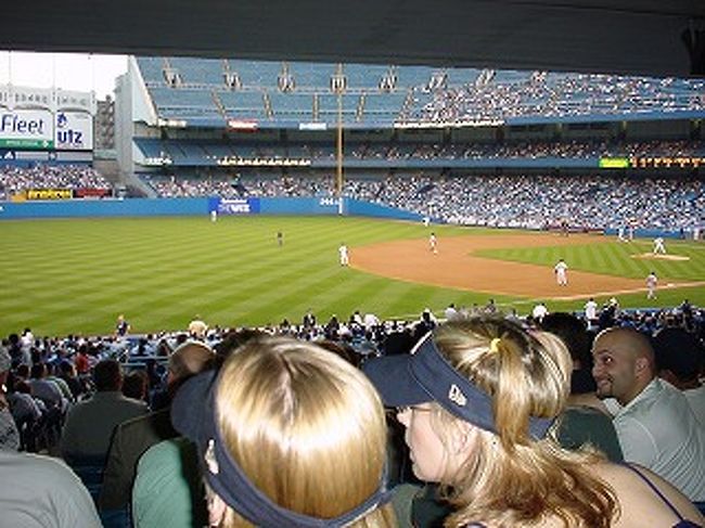 ヤンキースタジアムで観戦してきました。<br />丁度ピッチャーがロジャークレメンスでした。ラッキー。