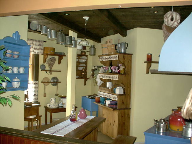 ムーミンの家の中・２<br />ママの大事な台所。<br />本当に細かく作り込まれています。