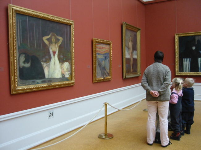 国立美術館、ムンクの部屋。誰もが一度は教科書で見たことのある有名作品が目白押し。ウィーン美術史美術館の「ブリューゲルの部屋」、マドリッド・プラド美術館の「ボスの部屋」と並ぶ、私のお気に入りの部屋。
