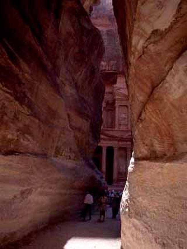 突然ヨルダンの至宝エル･ハズネが眼前に！<br />その瞬間は鳥肌がたちました。<br />ここまで来たぁ〜！という感動です。
