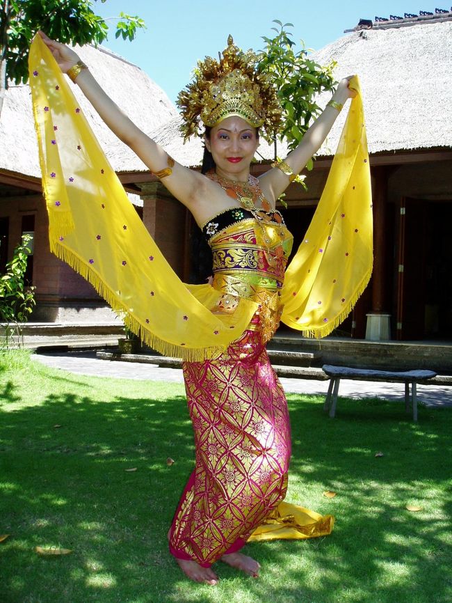 Oleg 買い漁り dancer(バリ伝統舞踊) Oleg 買い漁り dancer(バリ伝統舞踊)