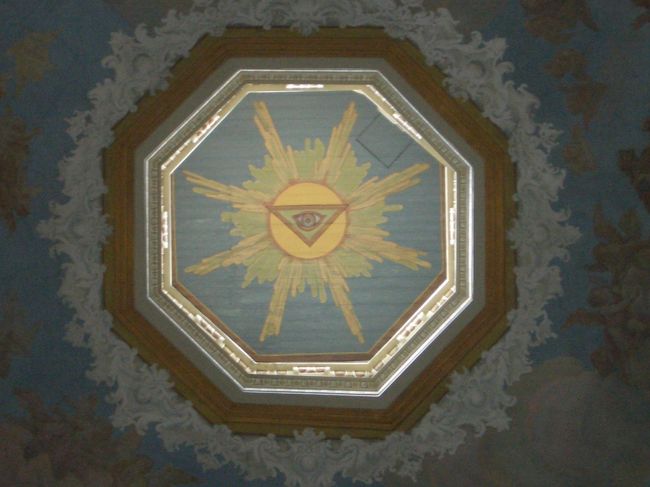 くらくらするのは、この眼のせいかも。<br /><br />この真下が聖キリアンの没した場所らしい。<br />