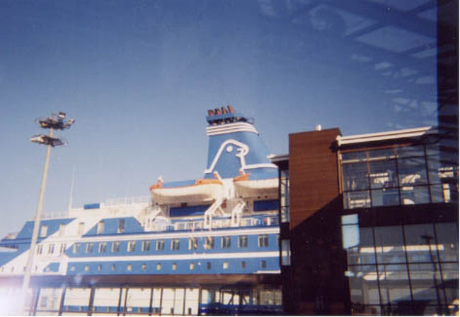 トゥルク港到着した船。