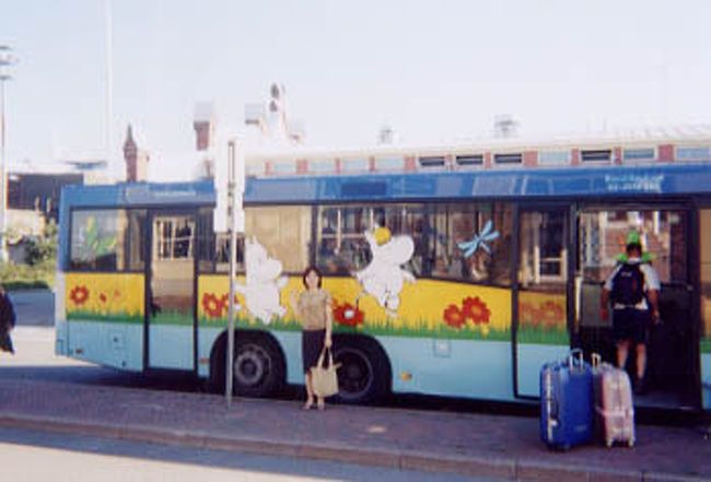 このバスでトゥルク港からナーンタリへ。<br />だいたいホテルまでは20分ほど。