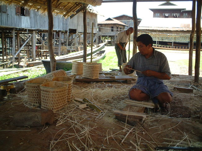 竹カゴづくり<br />