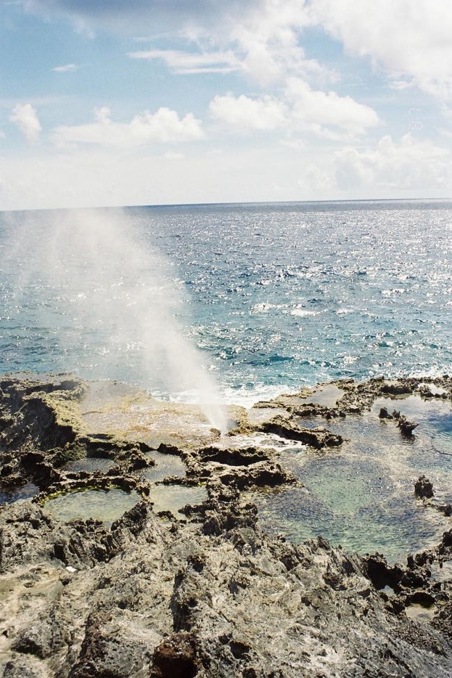 テニアンにある「潮吹き海岸」