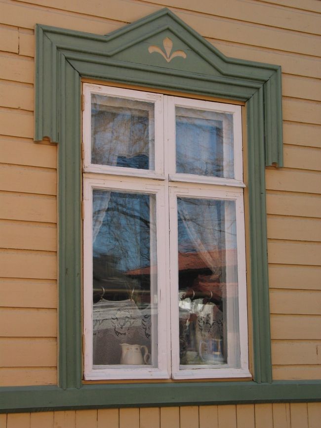 それぞれの家の窓が可愛く、中からも可愛らしく飾られていました。