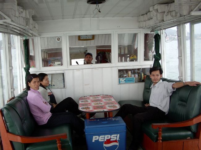 わたしひとりに、４人もの乗務員？