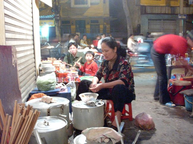 ベトナムといえば屋台でフォー