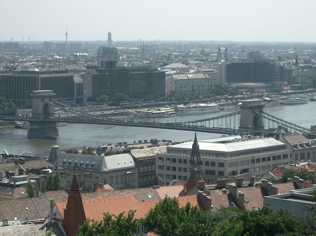 くさり橋3景。まずは漁夫の砦から。続く。