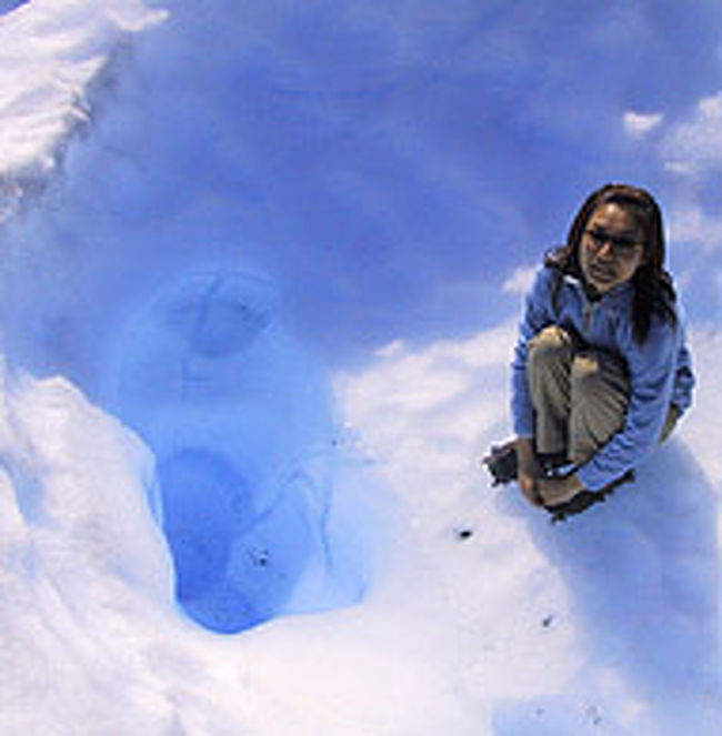 大きな水たまり。<br />深くてきれいなブルー、写真よりうーんときれいです！