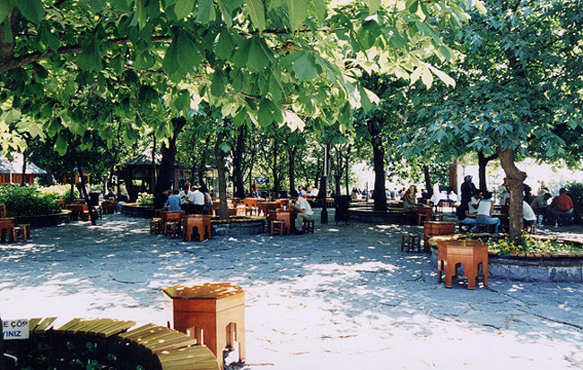 アジア側の穴場観光地「チャムルジャの丘」<br />時間のない人がわざわざ行くほどじゃないと思います。<br />イスタンブルでのんびりできる人向けの観光地です。