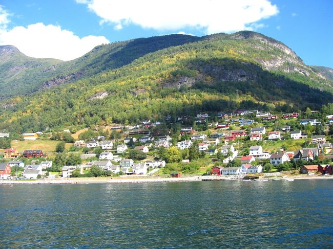 アウルランフィヨルドの風景<br /><br />A scene of Aurlandsfjord