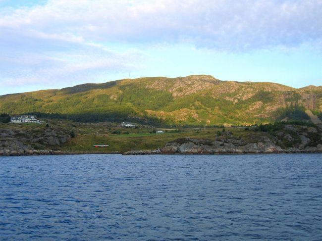 ソグネフィヨルドの風景<br /><br />A scene of Sognefjord