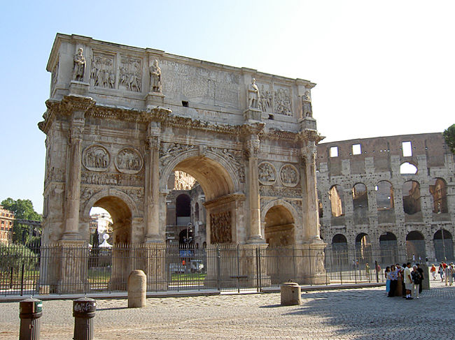 コンスタンティヌスの門