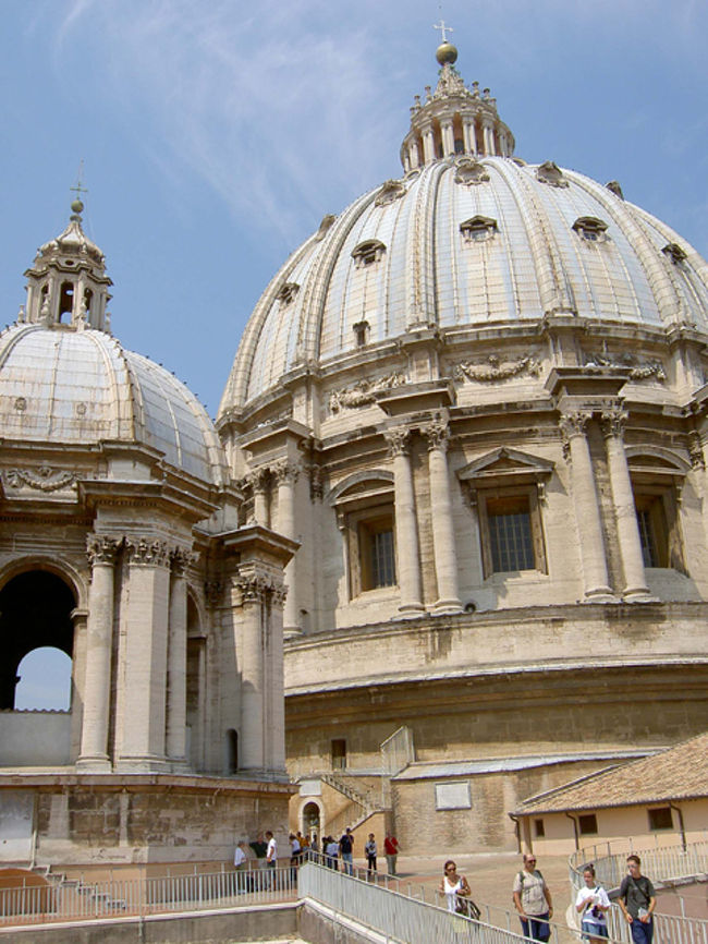 テラスから見たキューポラ