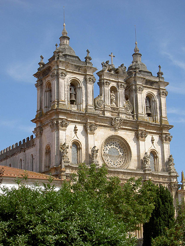 気を取り直してアルコバサへ。サンタマリア修道院。