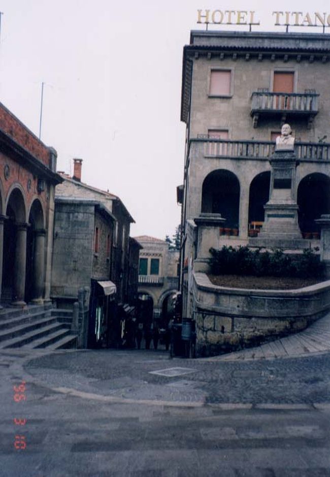 サン・マリノの街並み・４<br />