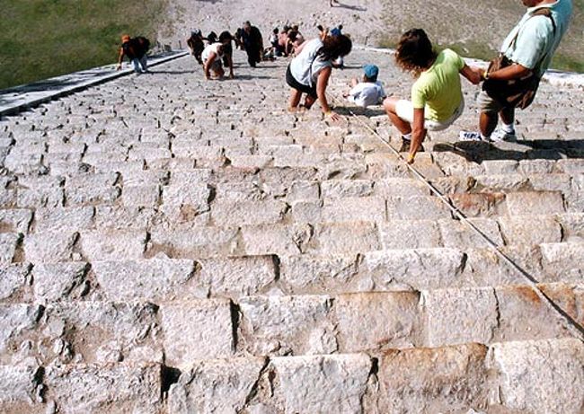 チチェンイッツアの遺跡』チチェン・イッツァ(メキシコ)の旅行記 チチェンイッツアの遺跡』チチェン・イッツァ(メキシコ)の旅行記