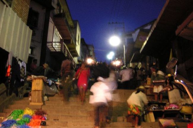 Tana：坂の多い街。