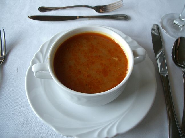 昼食はグヤーシュです。<br />