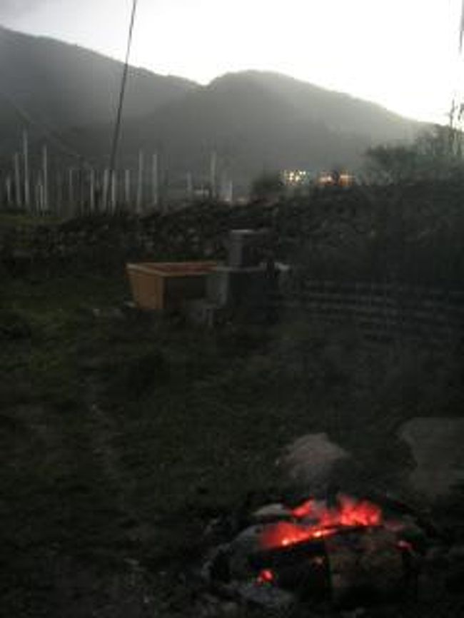 お風呂とお酒でホカホカの体でホテルに戻る。