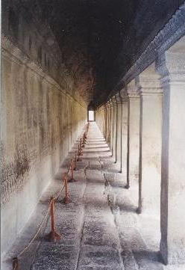 アンコールワットの回廊