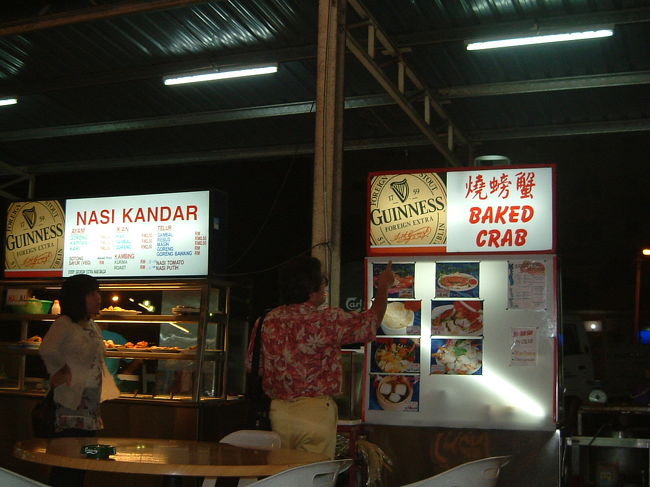 ローンパインの周辺には二つの大きな屋台村と数々のレストランがあり、食事にはまったく困りません。特に屋台村は安くておいしい！！たくさんの種類の料理が食べれるので日々の食事がとても楽しみになっていました。