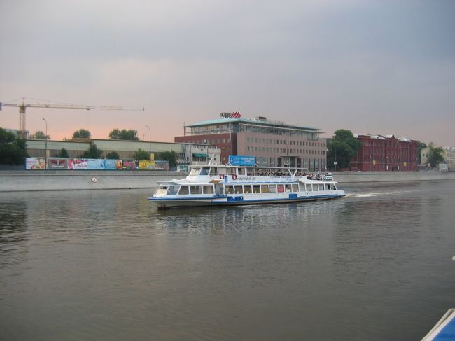 船はこんな感じ。<br />これもまた外国人料金をとられた…