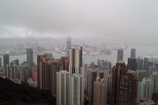 １００万＄の曇り空？とはいかない。１万＄ぐらいか。