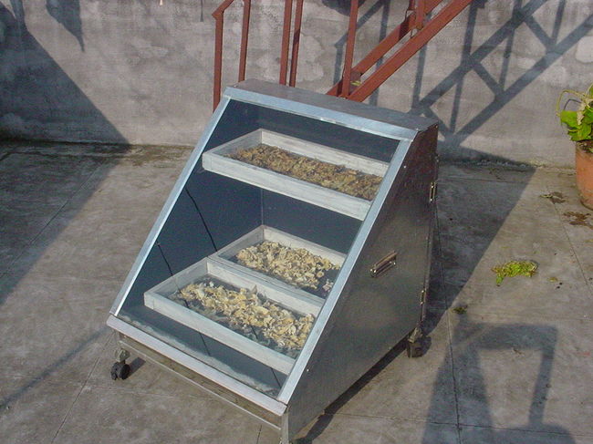 ソーラーパワーだ！！<br /><br />●天の恵みを我に。<br />「野菜乾燥機」