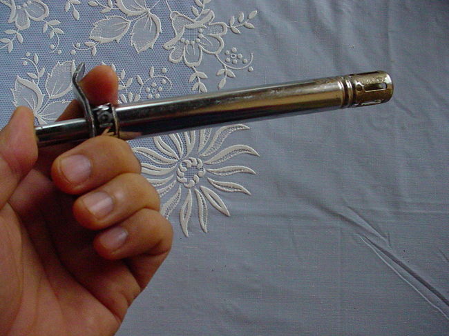 カチャッ！！<br /><br />●ネパール式「チャッカマン」