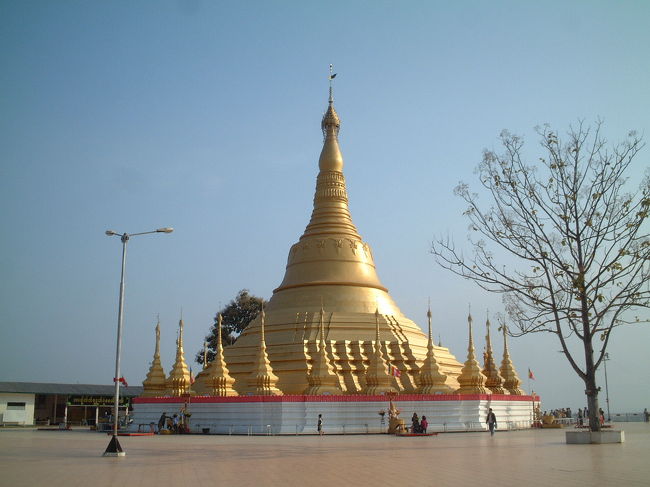 北方面の坂を登り到着。<br />