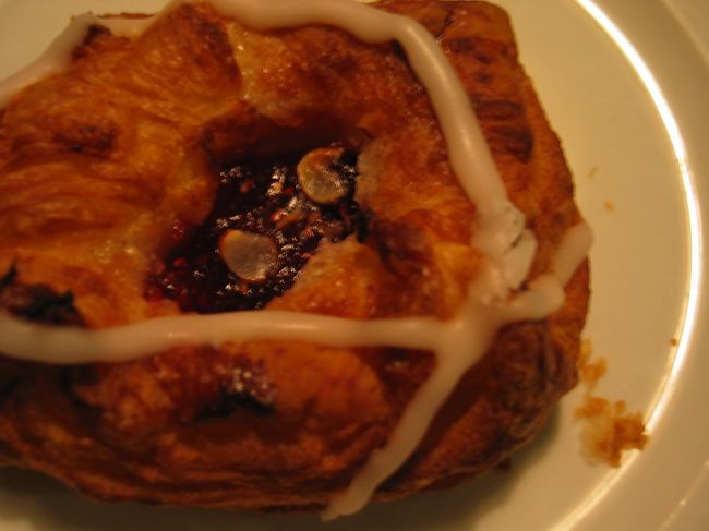 １月１５日（４日目）<br />ブリュッセル行きの飛行機が早く出るため、急いで朝食を<br />食べてホテルをチェックアウト。