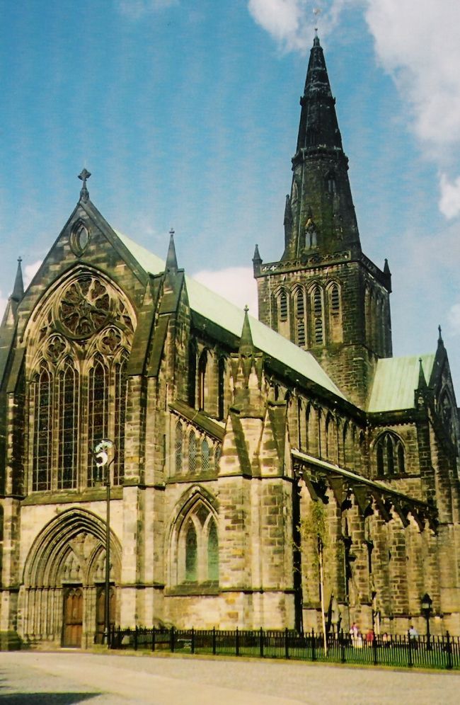 大聖堂もあって。