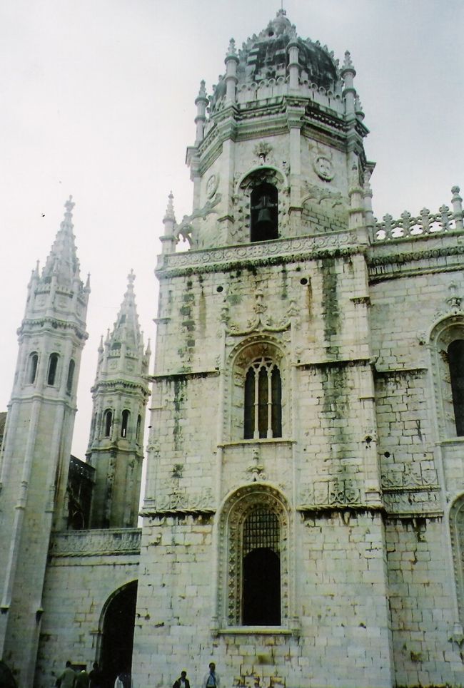 べレン地区にある、ジェロニモス修道院です。沢木耕太郎のやつにも出てきてた。と思う。