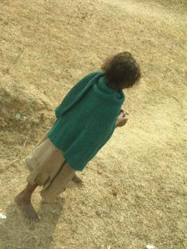 スジャータ村で会った女の子。