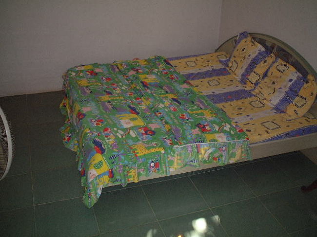 部屋の様子(150B)<br />照明がこっているぞ。