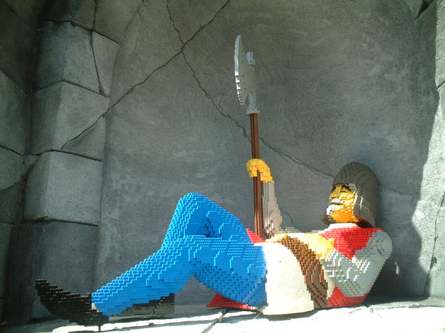 ブロックでできている兵隊さんも一休みしていました。