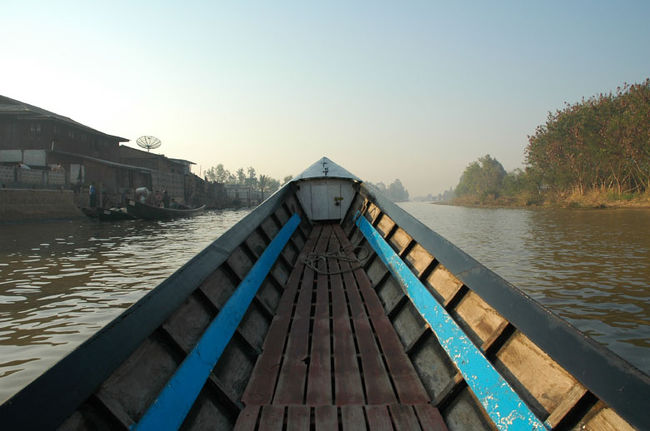 朝8時。ボートトリップへ出発！