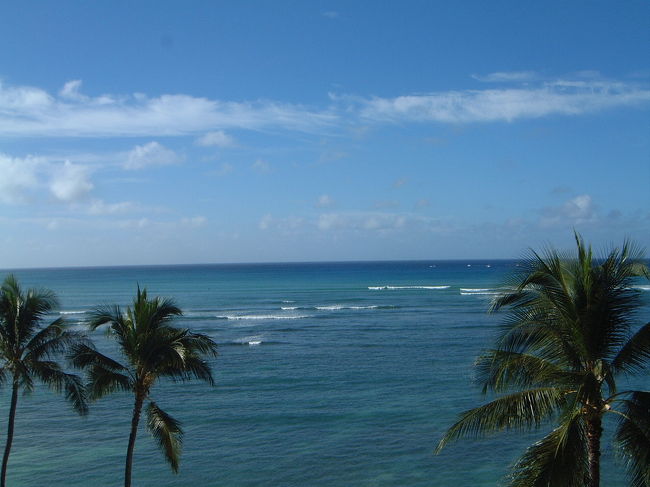 こんな海でのんびり3日泳いでたら、<br />会社中毒のmacchidayonさんは気が狂うかも、、、<br />でもそれぐらい休まないとダメでしょうな、、<br />ああ〜休みたいなぁ〜＾＾<br />それも、絶世の美女と、、あつかましいなぁ〜<br />言い直し、、、「彼女と」、、、