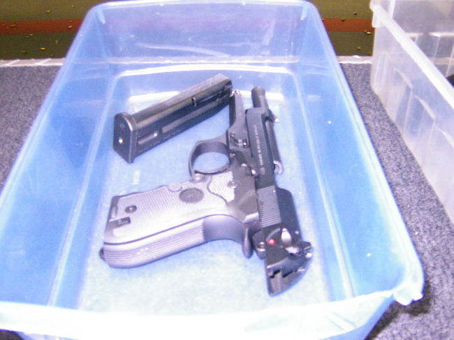 次に行ったお店で撃った銃です。なんかさっきのとは風貌が違うみたい！？