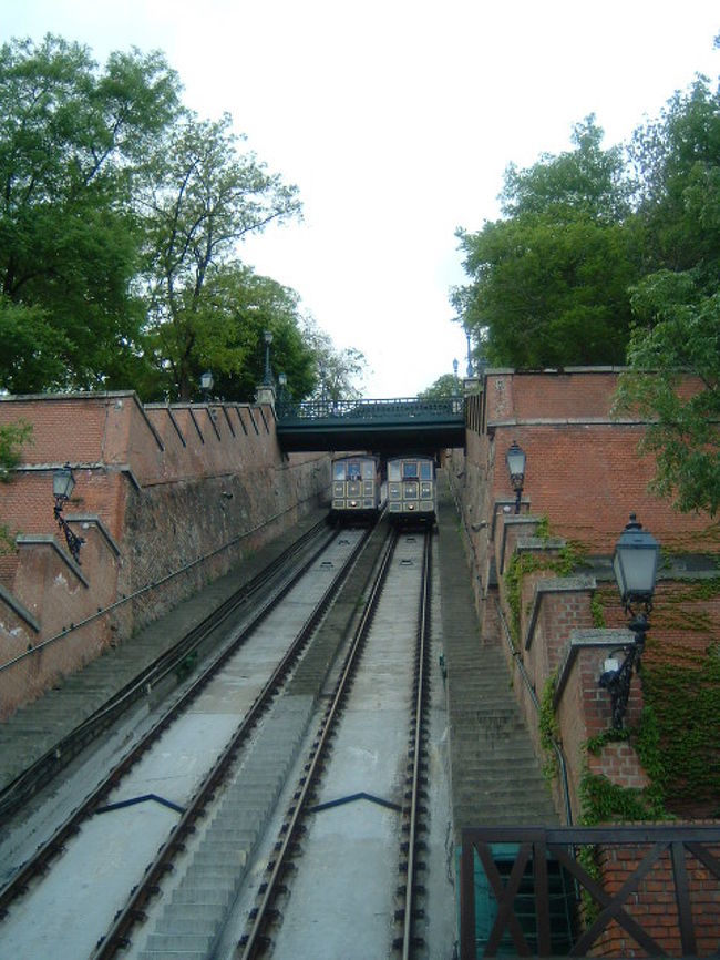 100年以上もご苦労様