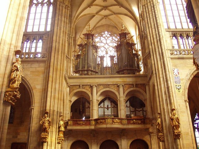 ☆プラハ<br />聖ヴィート教会のパイプオルガン<br />