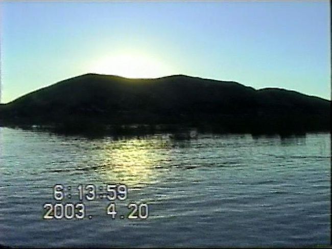 ペルーの旅 ２ 葦の浮島に原住民が住むチチカカ湖 チチカカ湖周辺 ペルー の旅行記 ブログ By さすらいおじさんさん フォートラベル