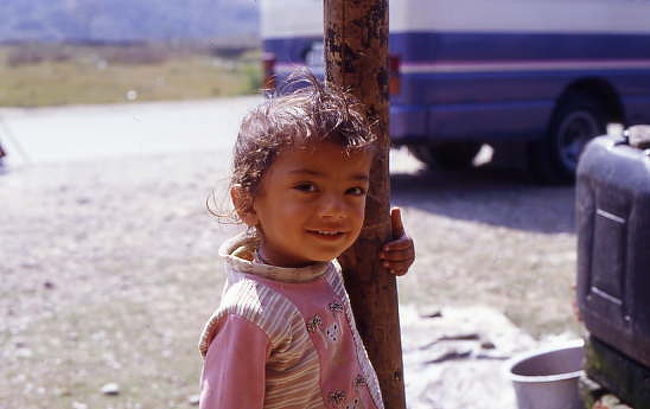 ポカラの観光スポットをチャリンコで巡ったときに会いました！