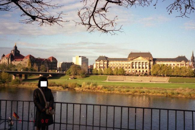 美しいエルベ川と私。 <br />（句読点はどこに打とうかな・・・？） 