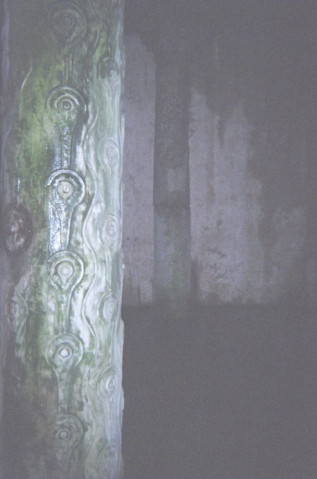 目玉の柱。メドゥーサの石もありました。